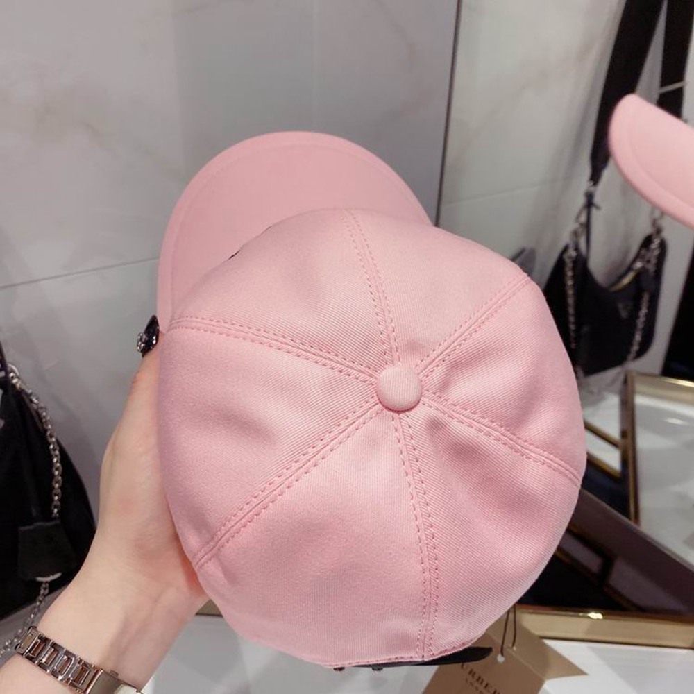Bv*b*rry Hat
